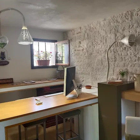 Le Corti Del Casale 3* 阿尔贝罗贝洛
